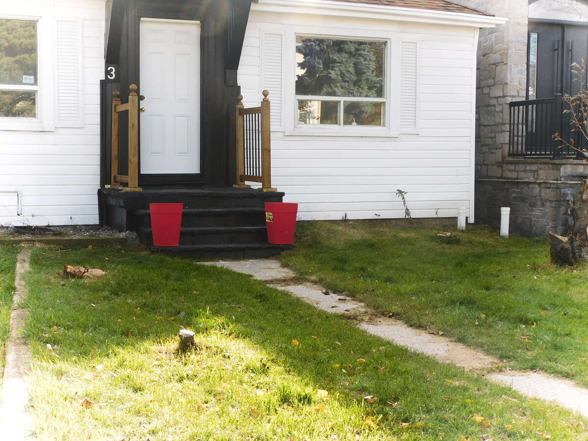 Two Independent Homes on One Lot – Prime Location