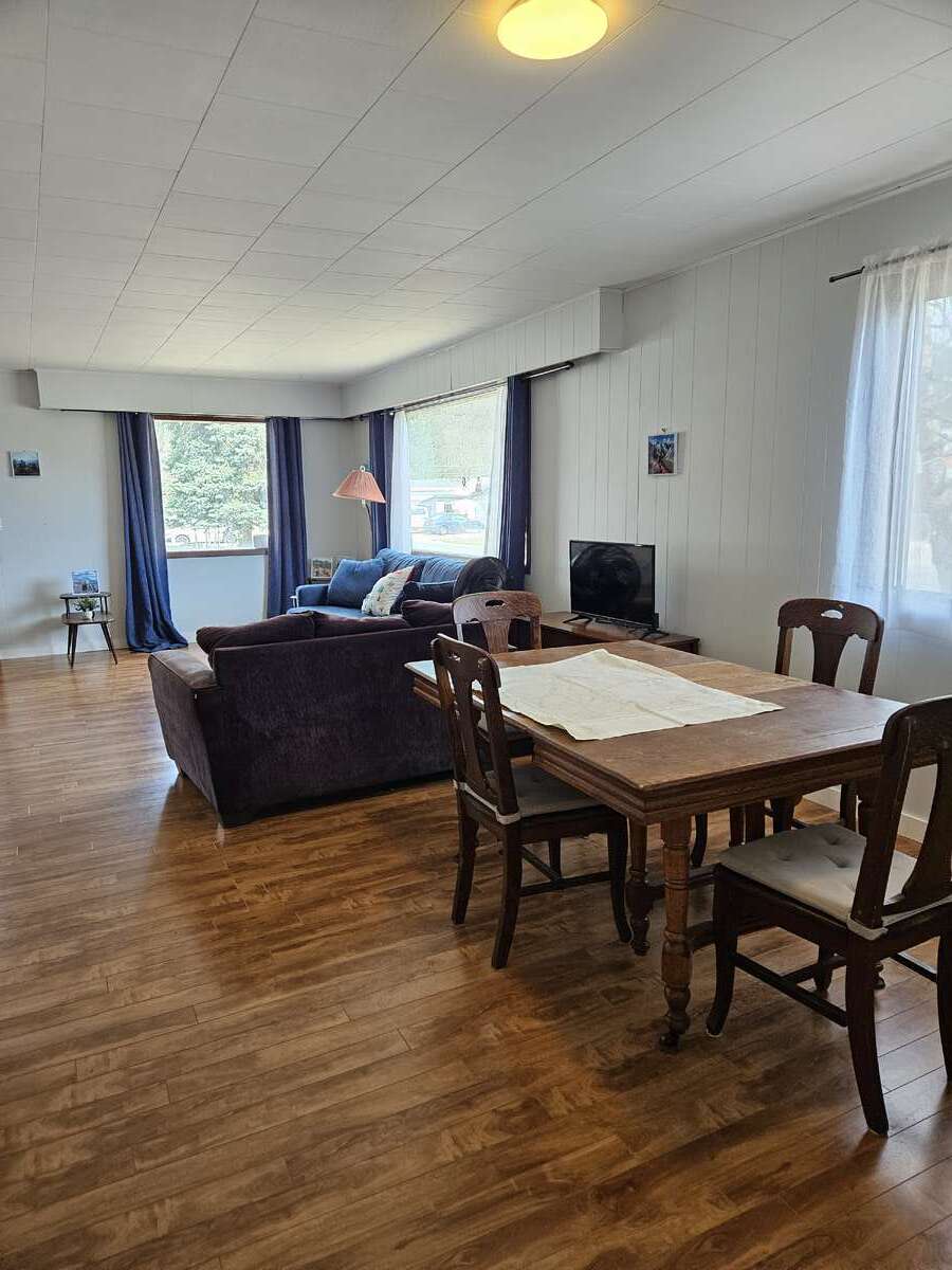 Dining Room to Living