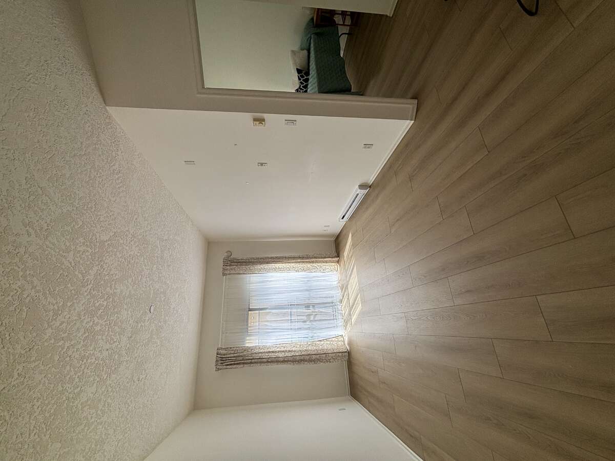 10 foot ceilings