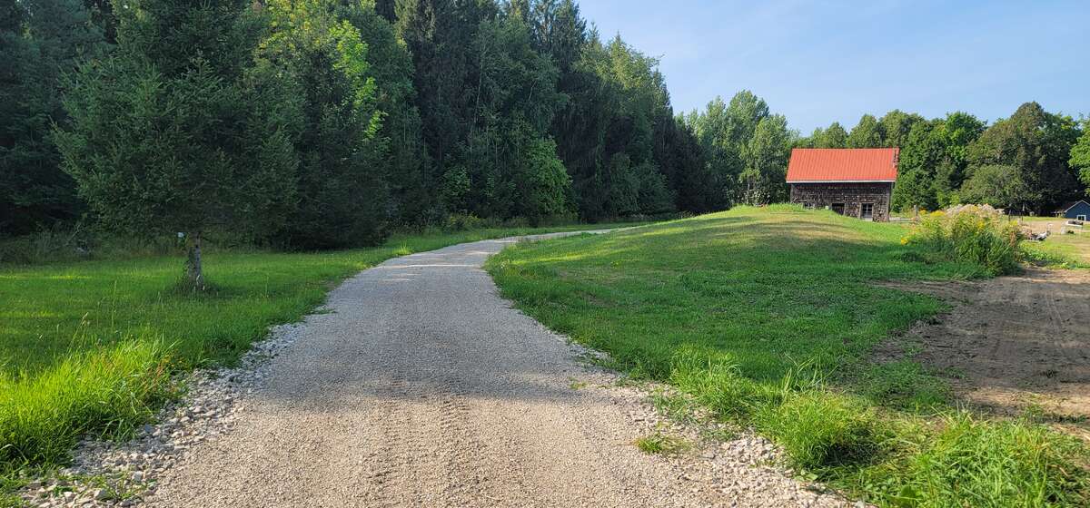 Driveway to cottage