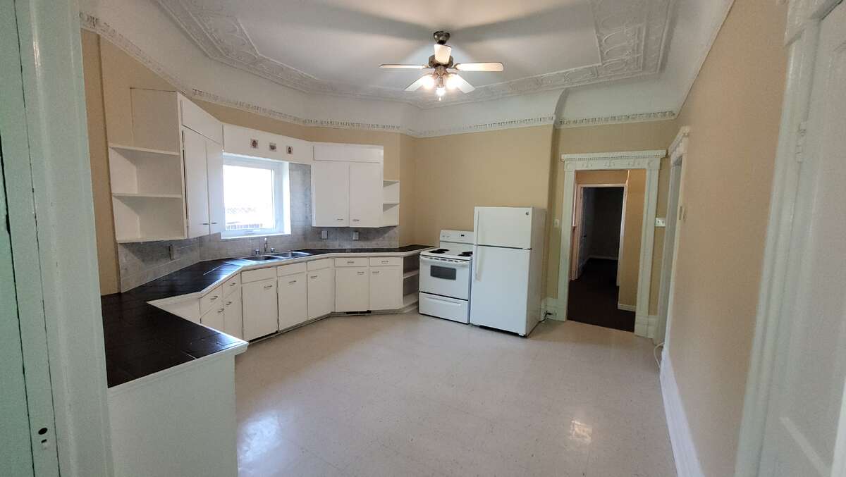 Main floor kitchen