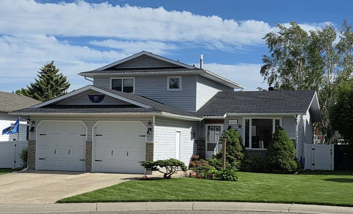 1630 31 ST SE