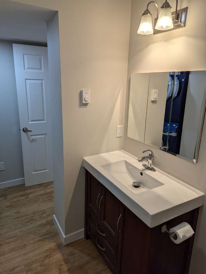 Suite Bathroom