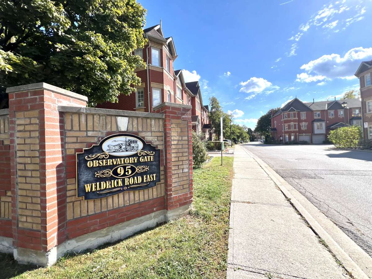 Complex entrance
