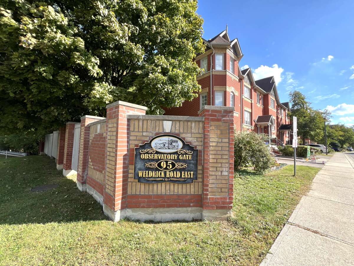 Complex entrance