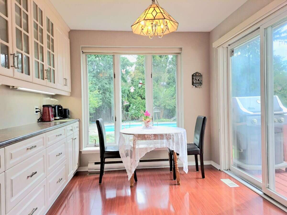 Perfect Location Spacious Home with Nature
