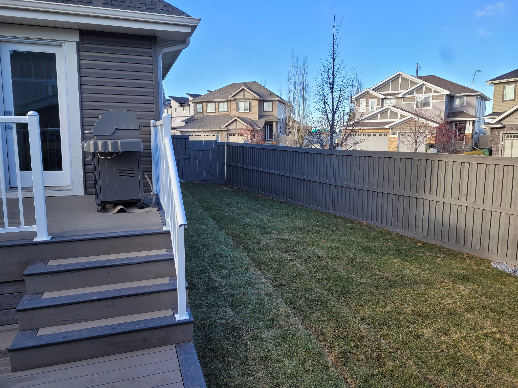 Bright 3 bedroom+1 home in SW edmonton big garage