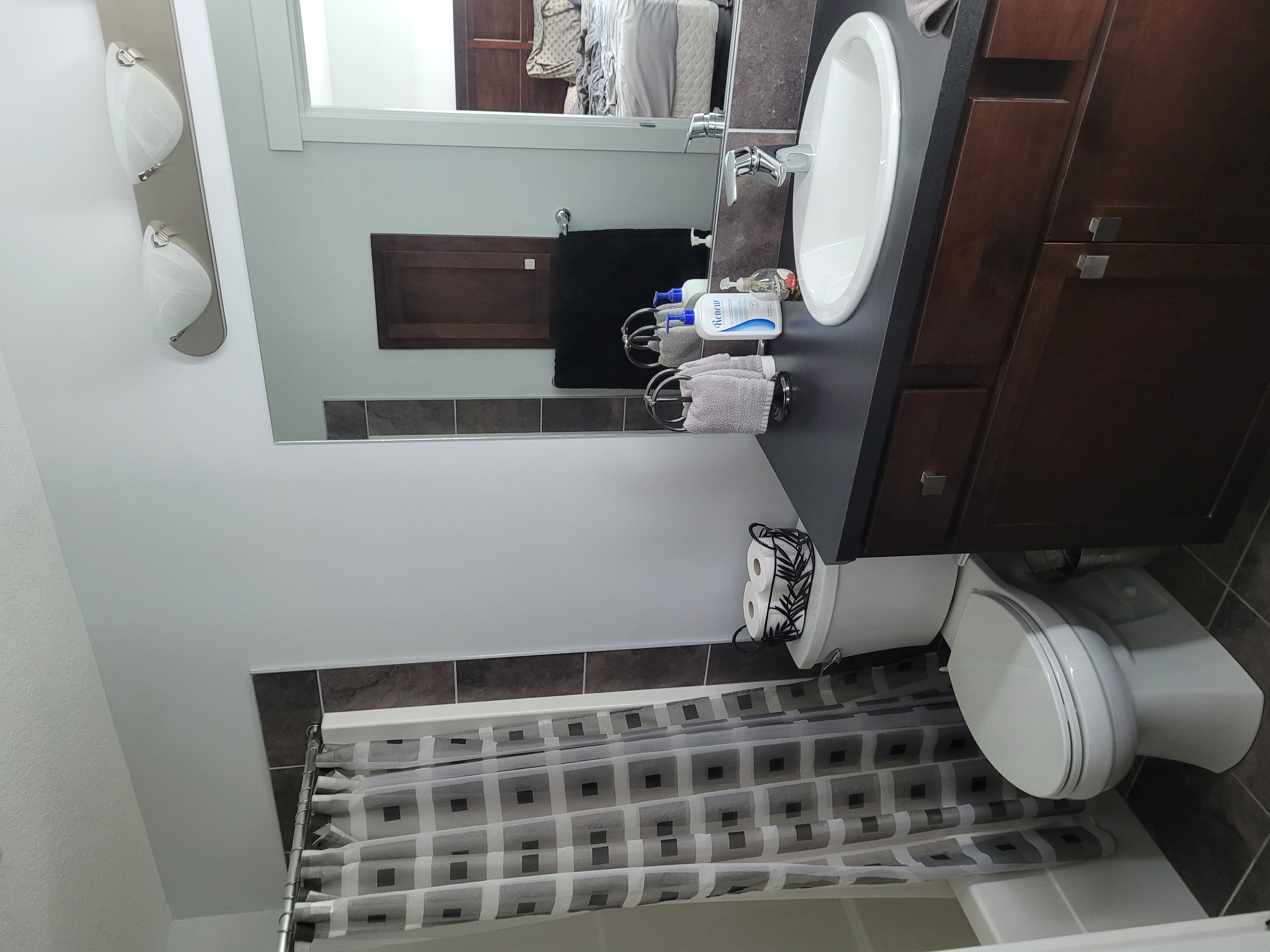 Bright 3 bedroom+1 home in SW edmonton big garage