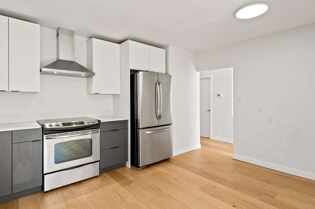 Freshly Renovated Kitchen