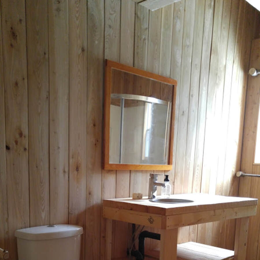 Main-floor bathroom 2 - south side