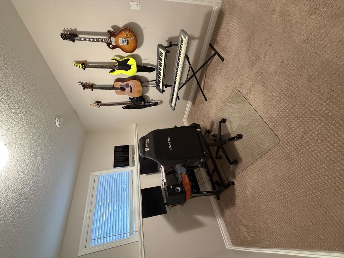 Bedroom 1 - Basement