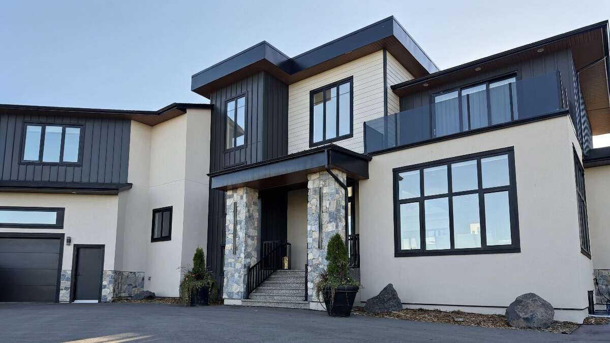 Modern Country Living Redefined – Luxury& Serenity