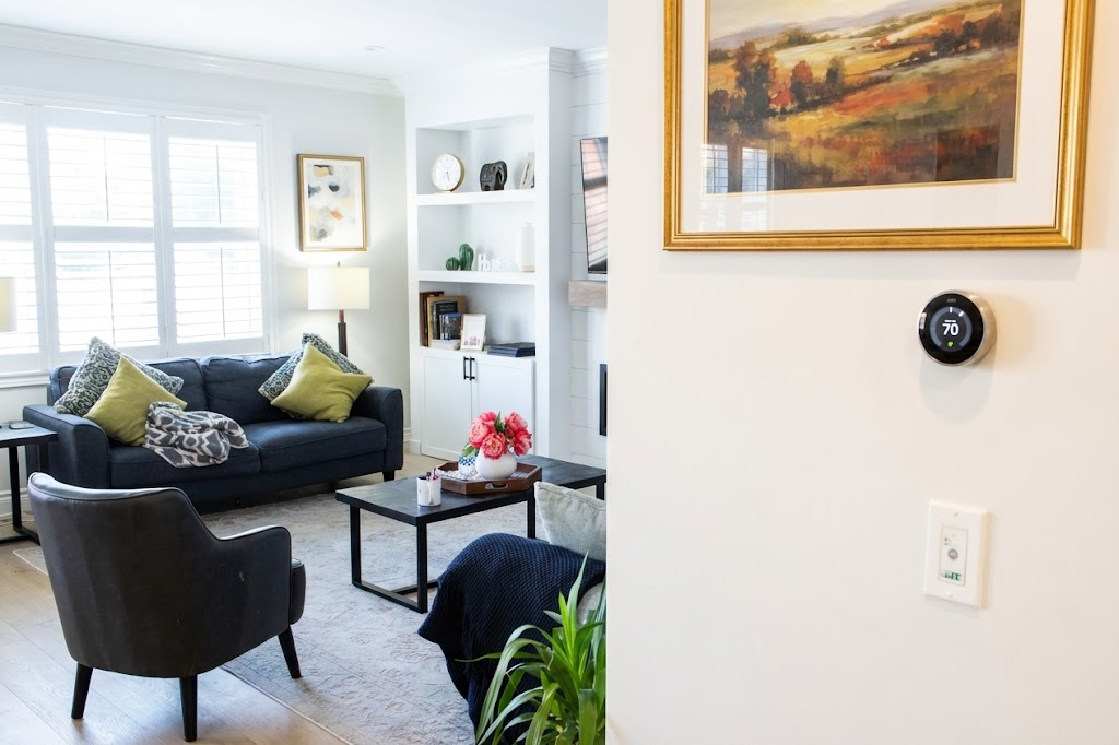 White marble chef style kitchen counter top