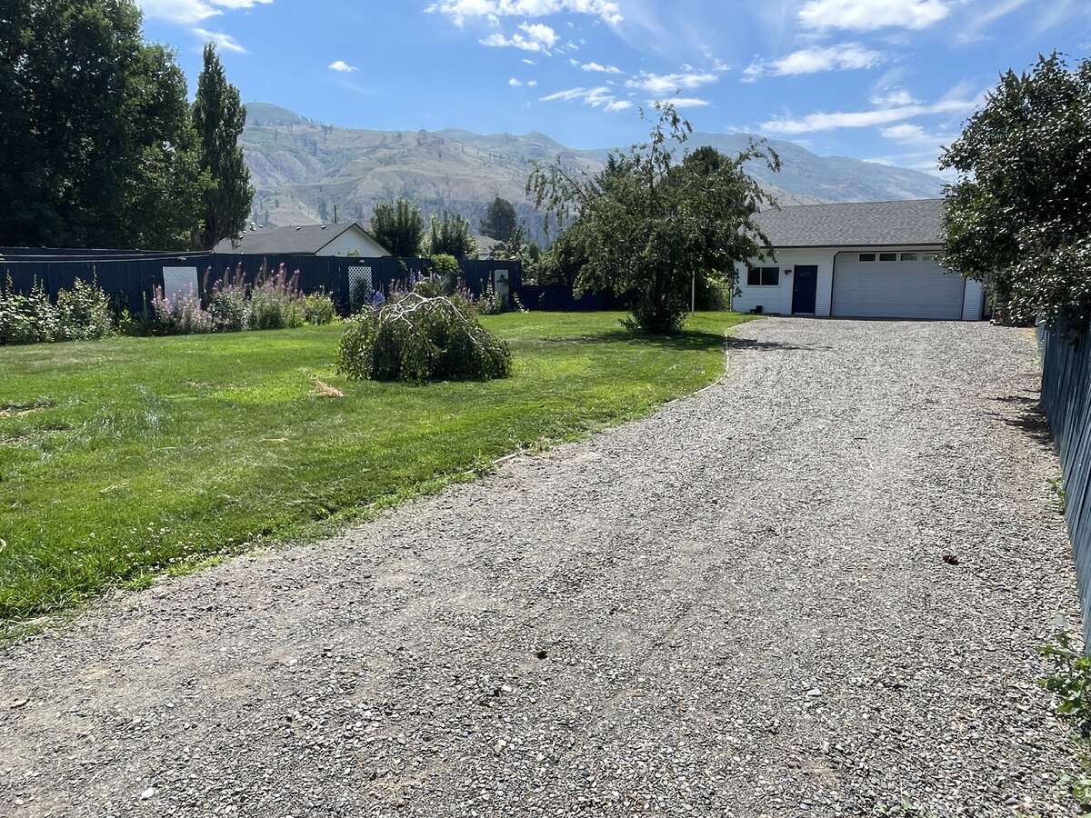 Rare Acreage Home w/ 900sqft Heated Shop