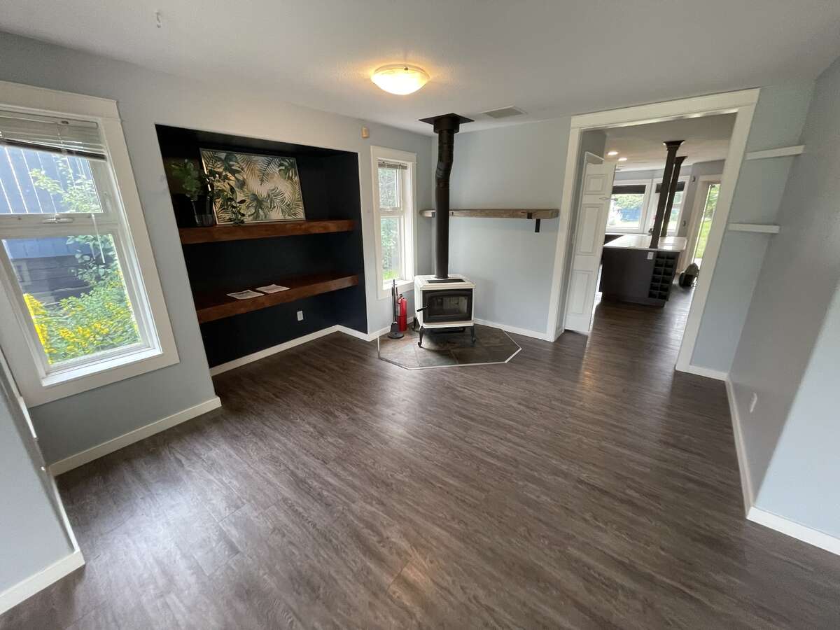Rare Acreage Home w/ 900sqft Heated Shop