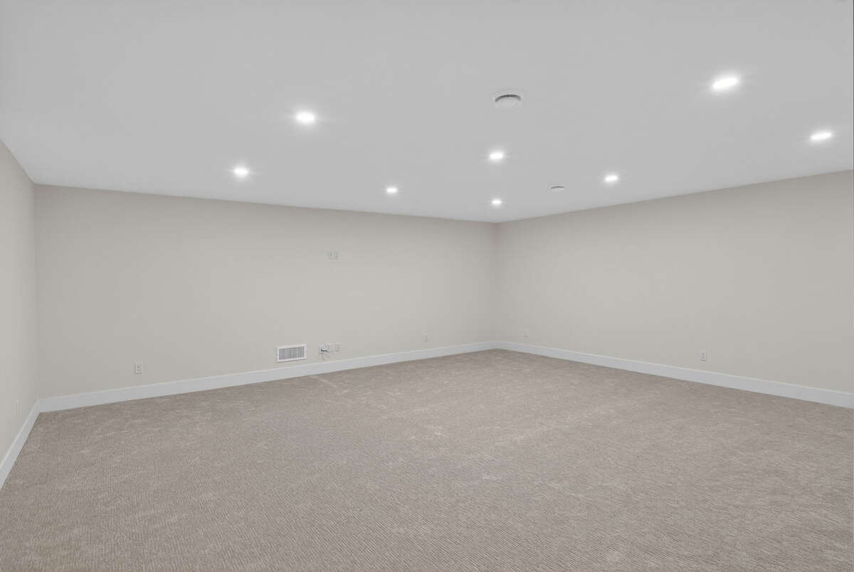 Theatre room (sound-proofed)