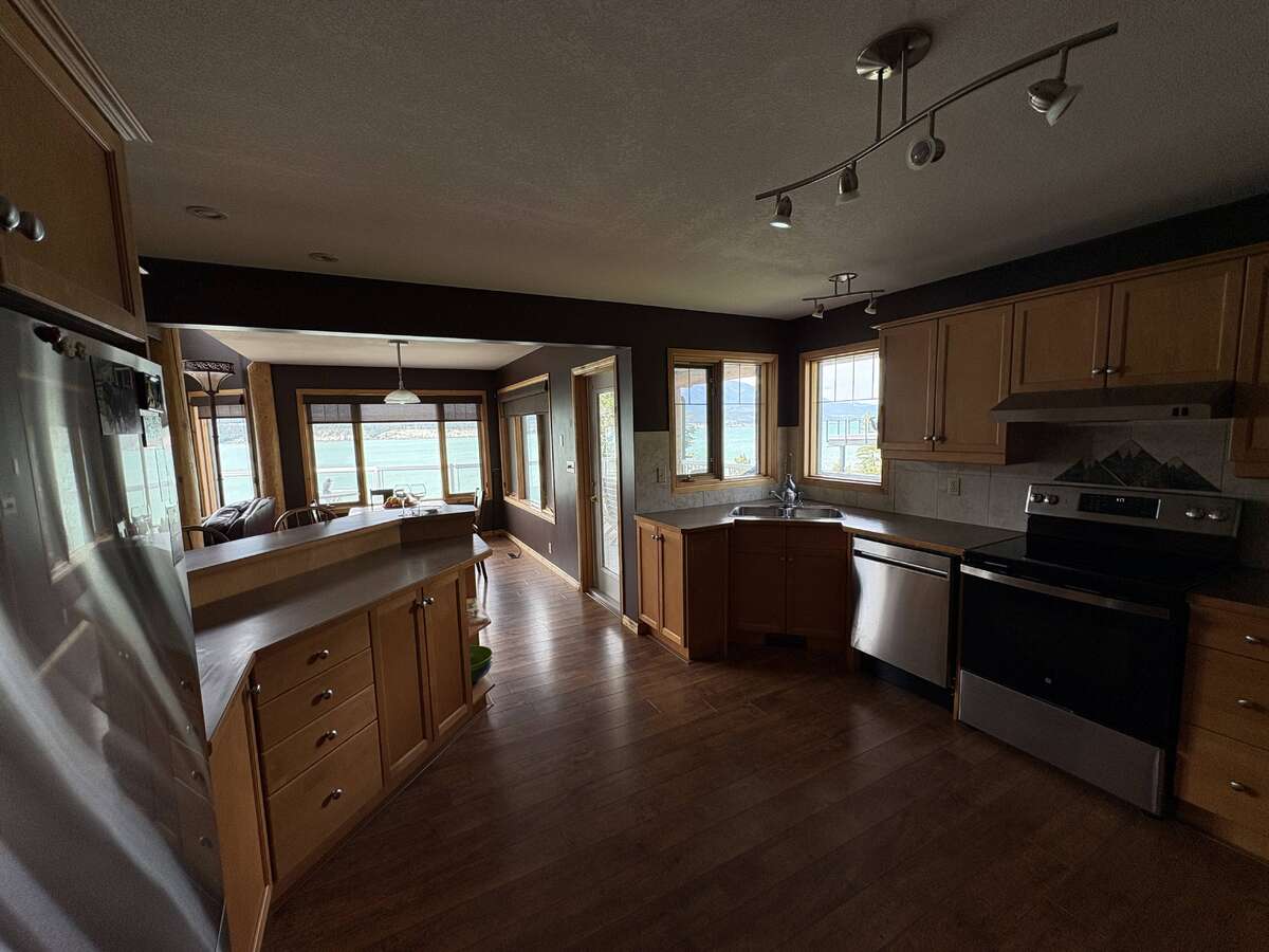 Main Floor Kitchen