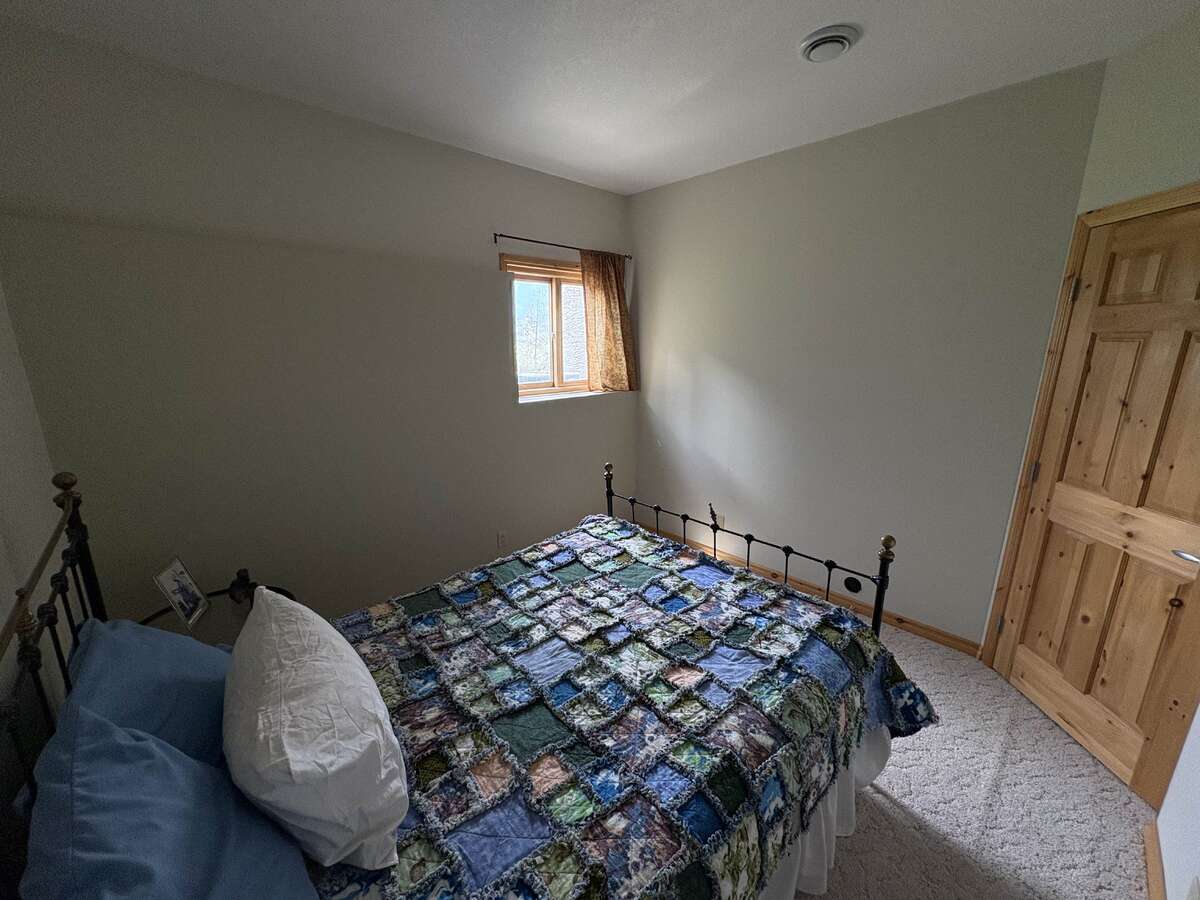 Lower Level Bedroom #2