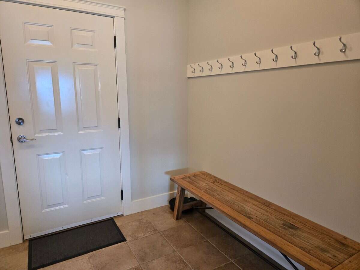 Stunning 5 bedroom 3 bath home in Grand Forks, BC