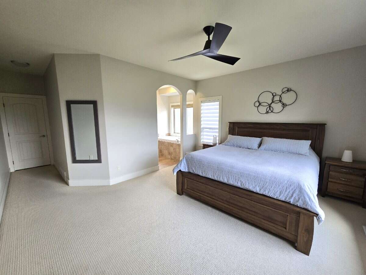 Stunning 5 bedroom 3 bath home in Grand Forks, BC