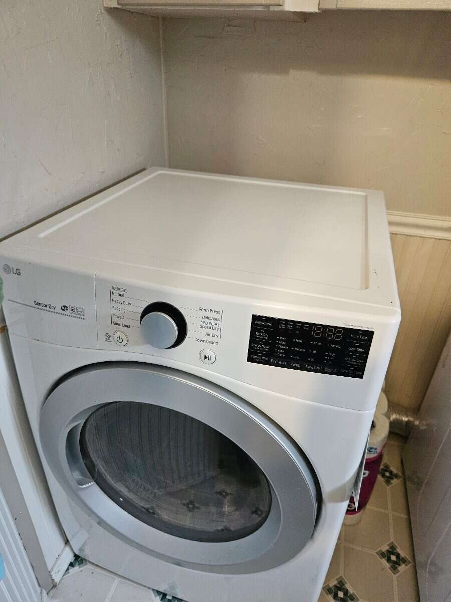  Security & Comfort in this Upgraded Mftd. Home