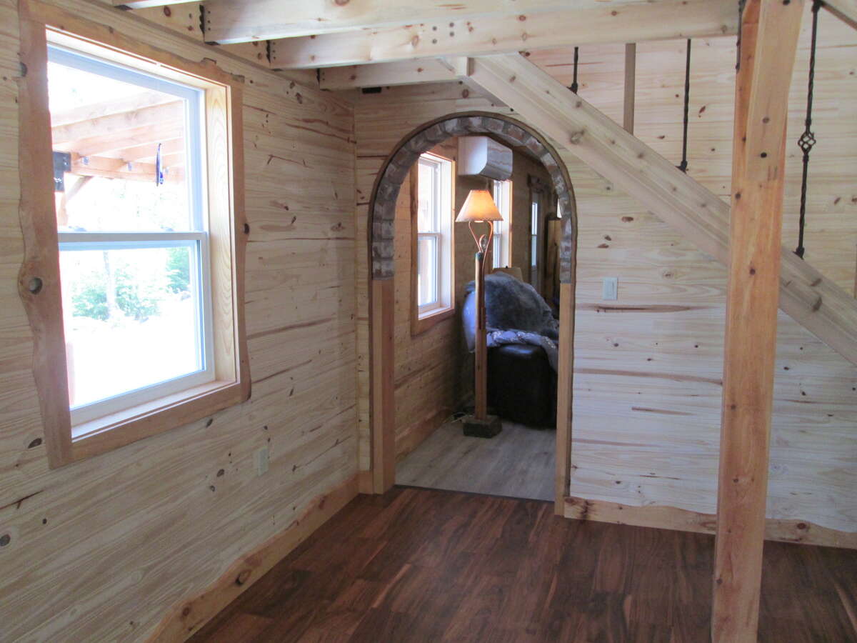 Forest and lakefront privacy!