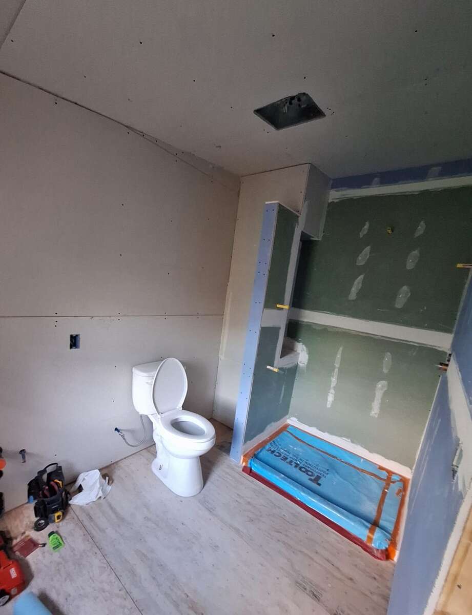 Premium Location! Rental Suite Income!