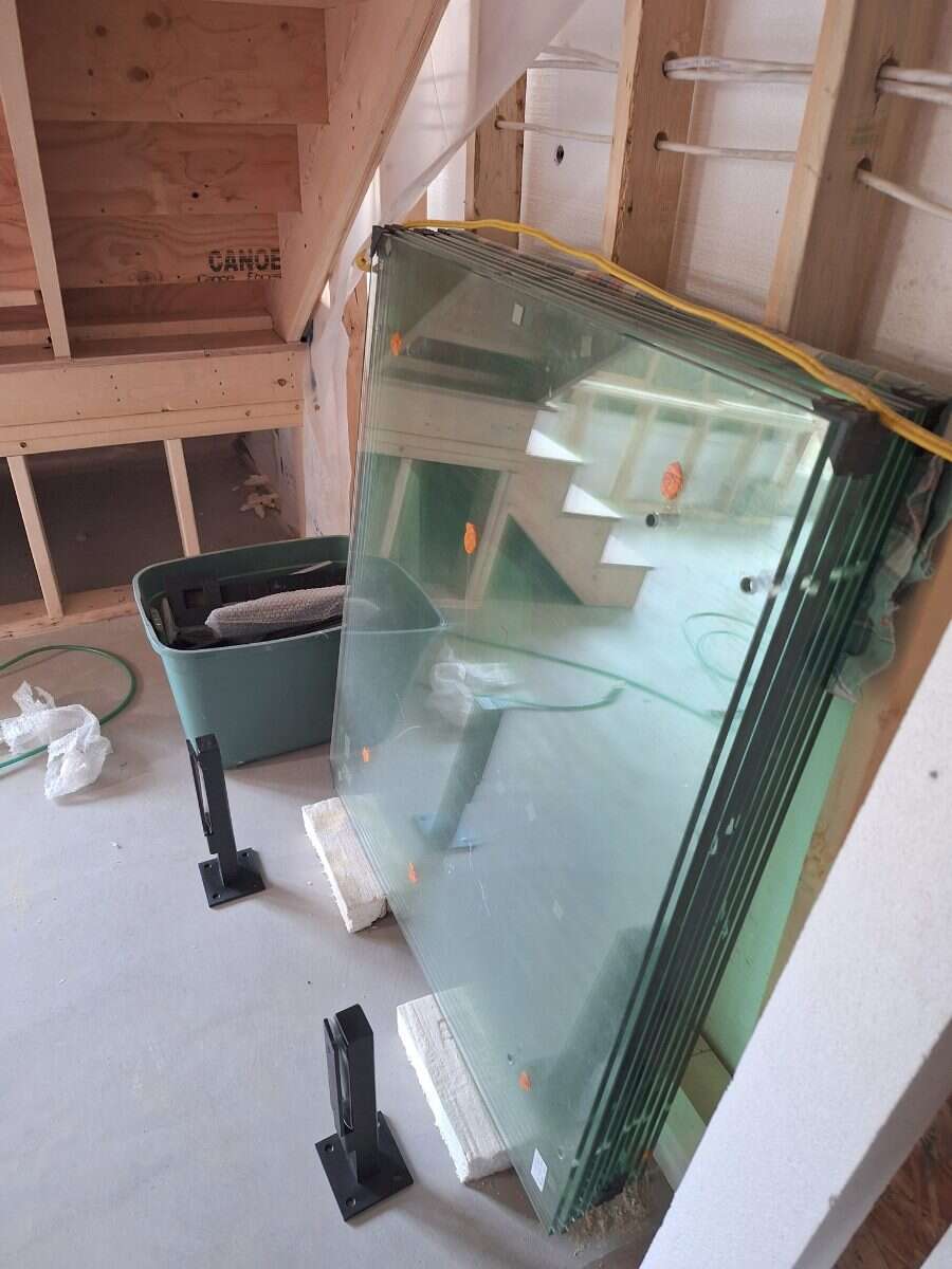 Premium Location! Rental Suite Income!