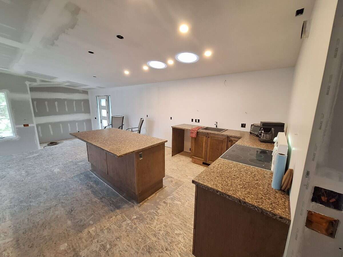 Premium Location! Rental Suite Income!