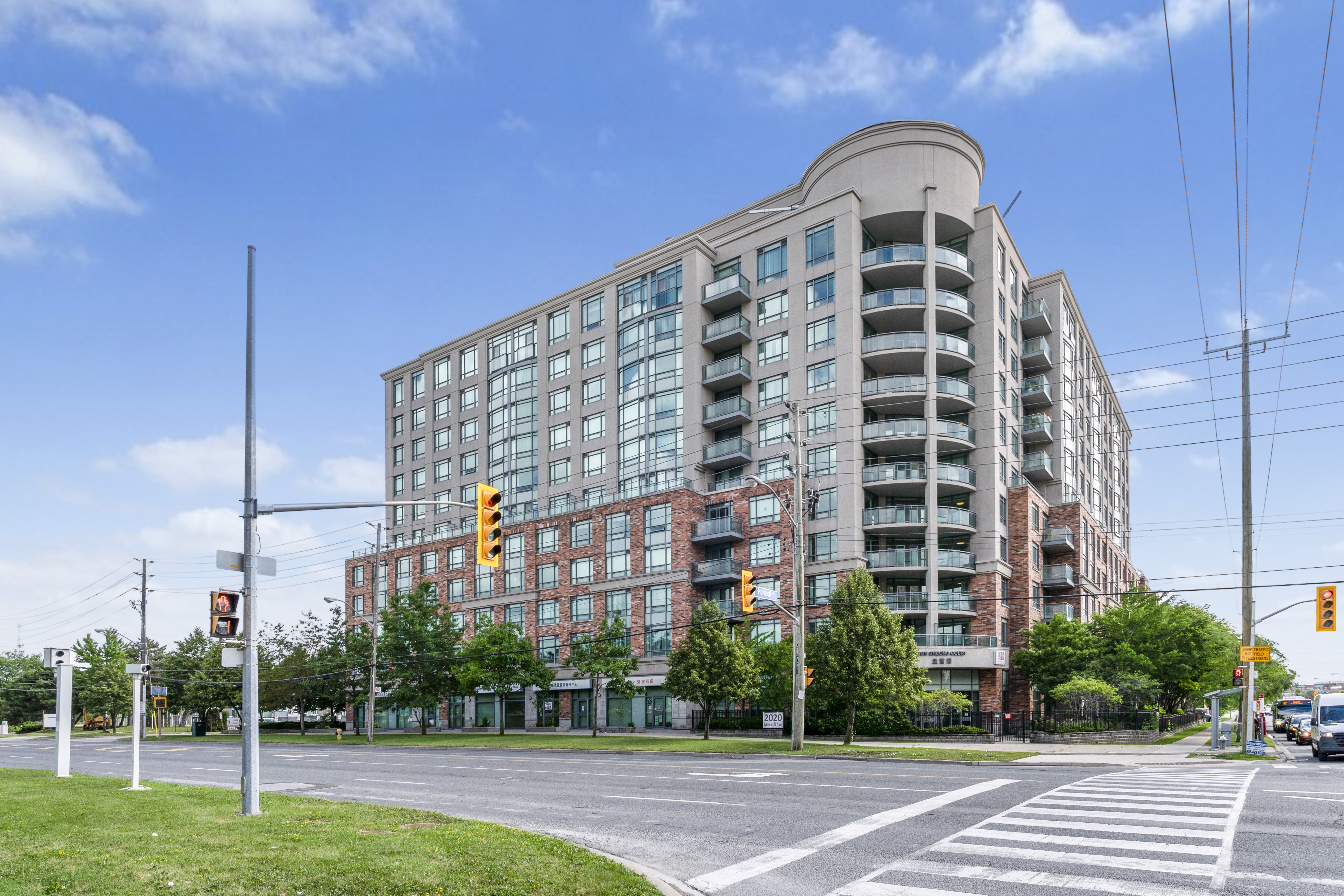 Mon Sheong Court · 2 Bed + Den · 1,120 sq feet