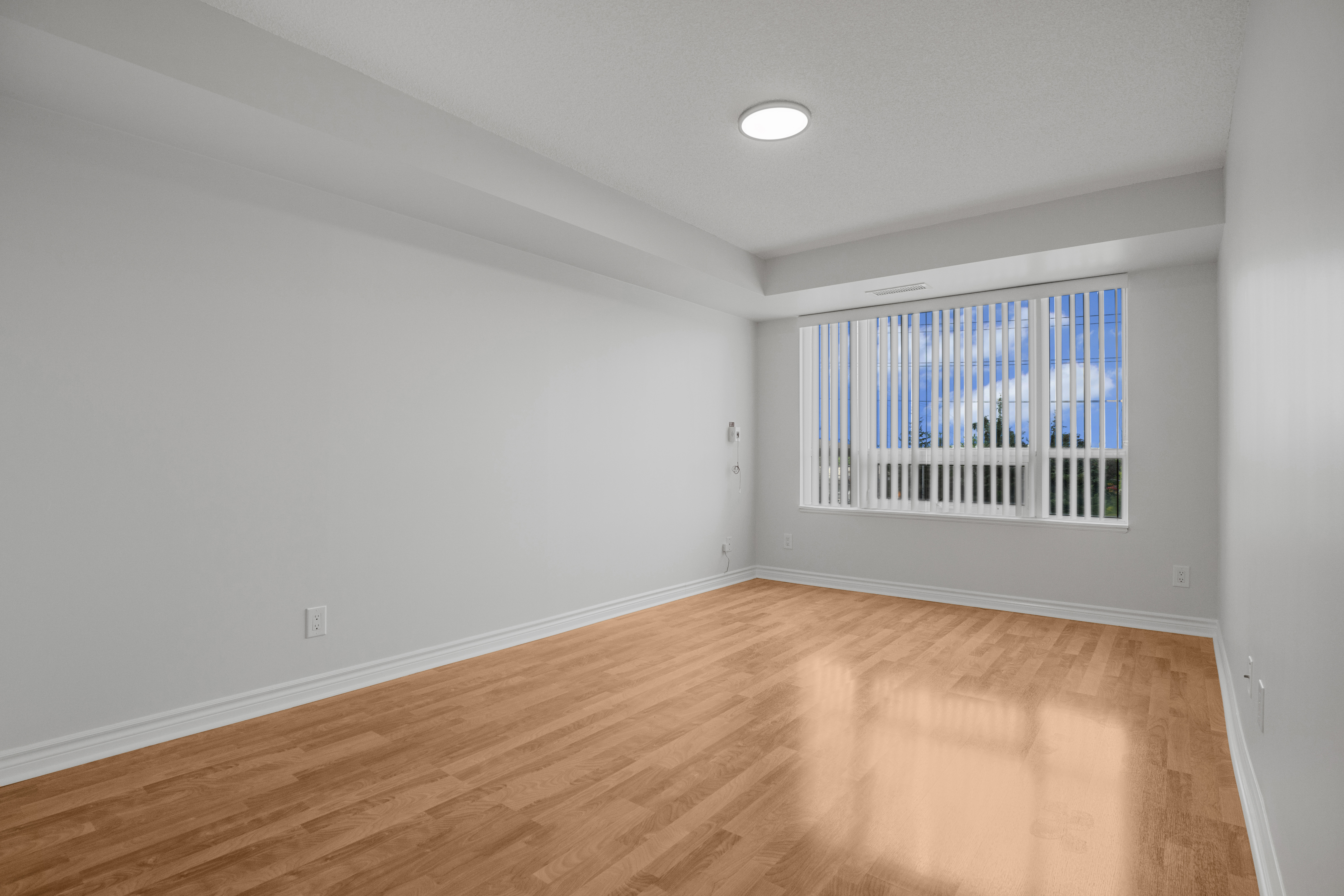 Mon Sheong Court · 2 Bed + Den · 1,120 sq feet