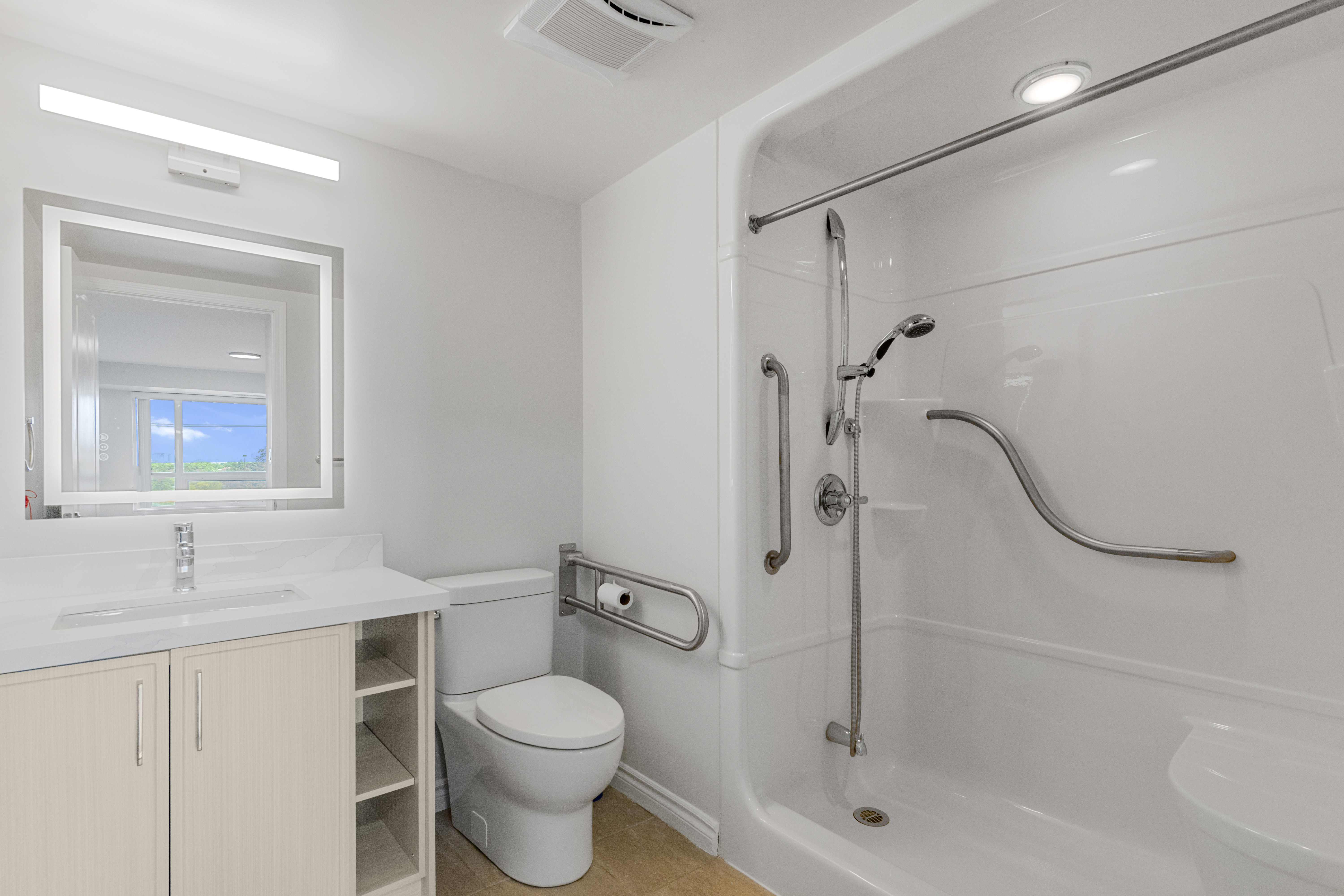 Mon Sheong Court · 2 Bed + Den · 1,120 sq feet