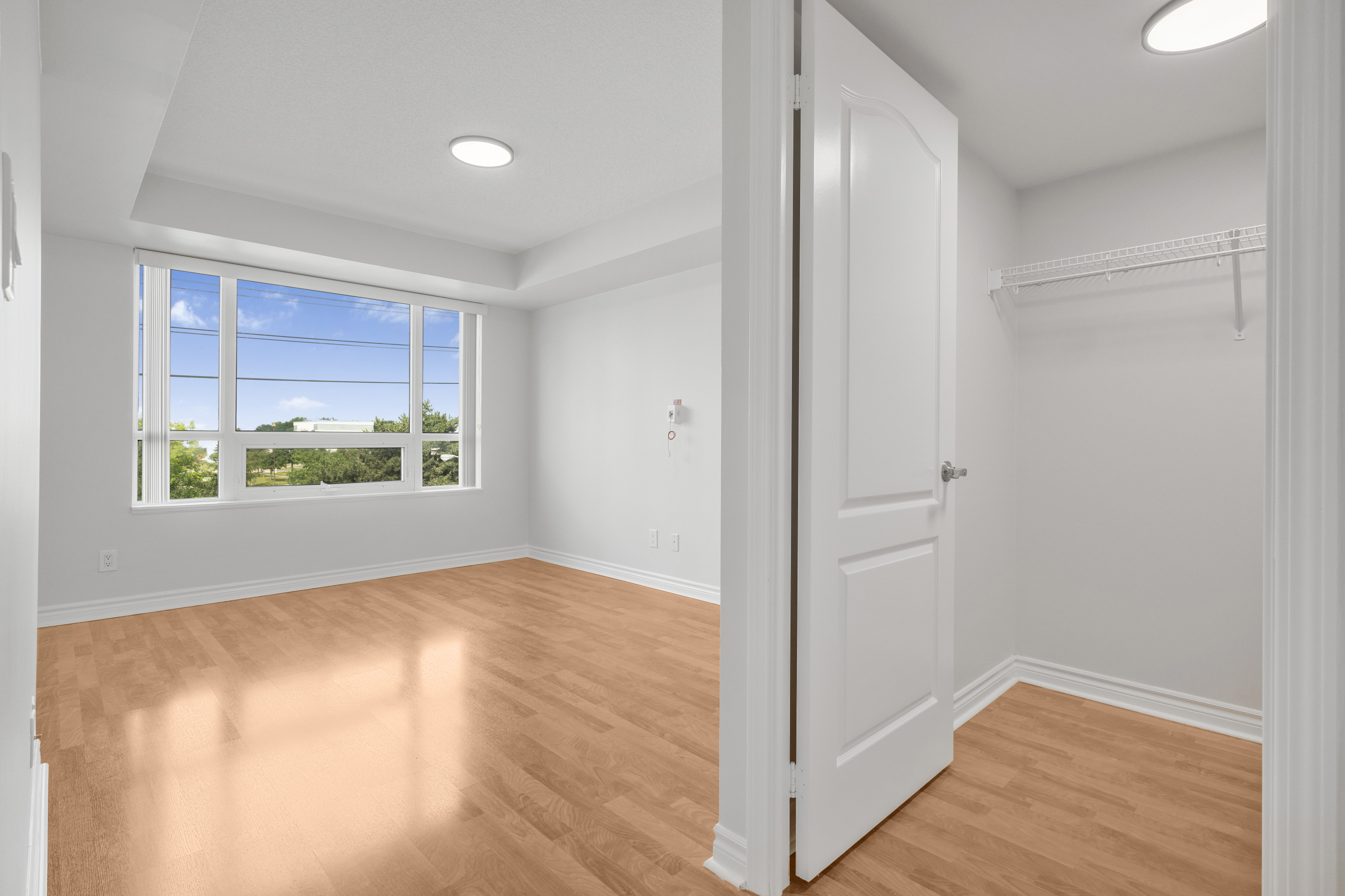 Mon Sheong Court · 2 Bed + Den · 1,120 sq feet