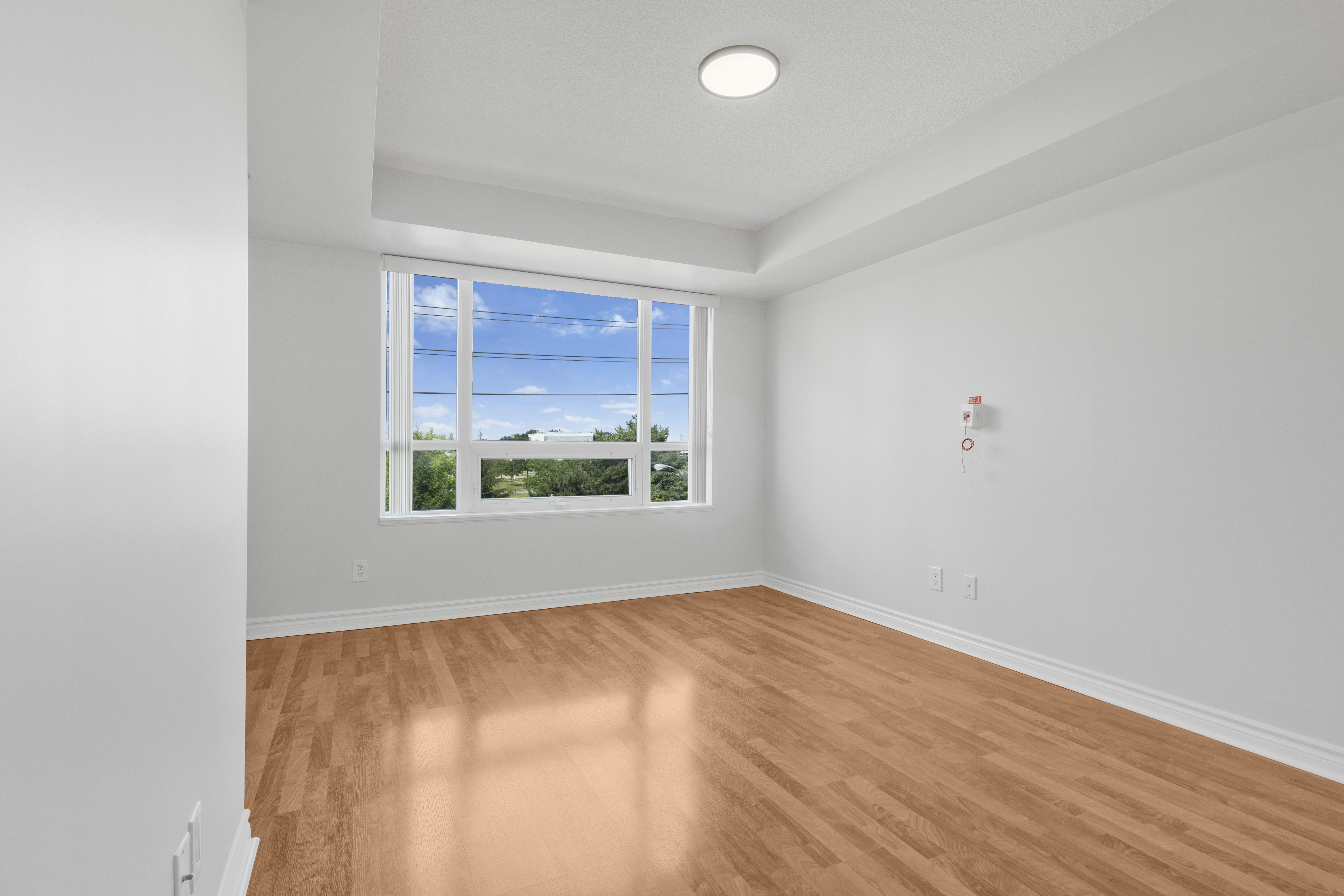 Mon Sheong Court · 2 Bed + Den · 1,120 sq feet