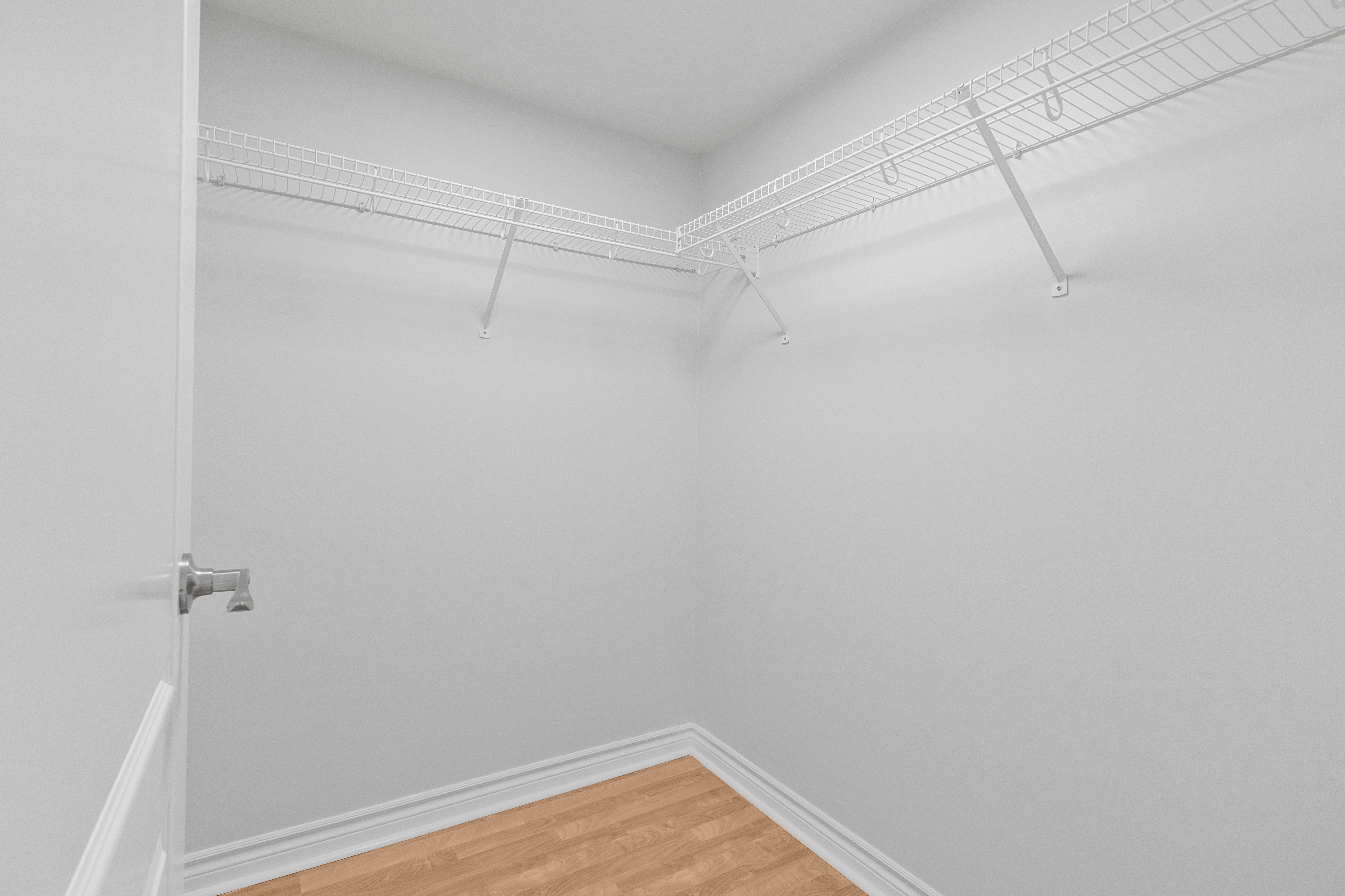 Mon Sheong Court · 2 Bed + Den · 1,120 sq feet