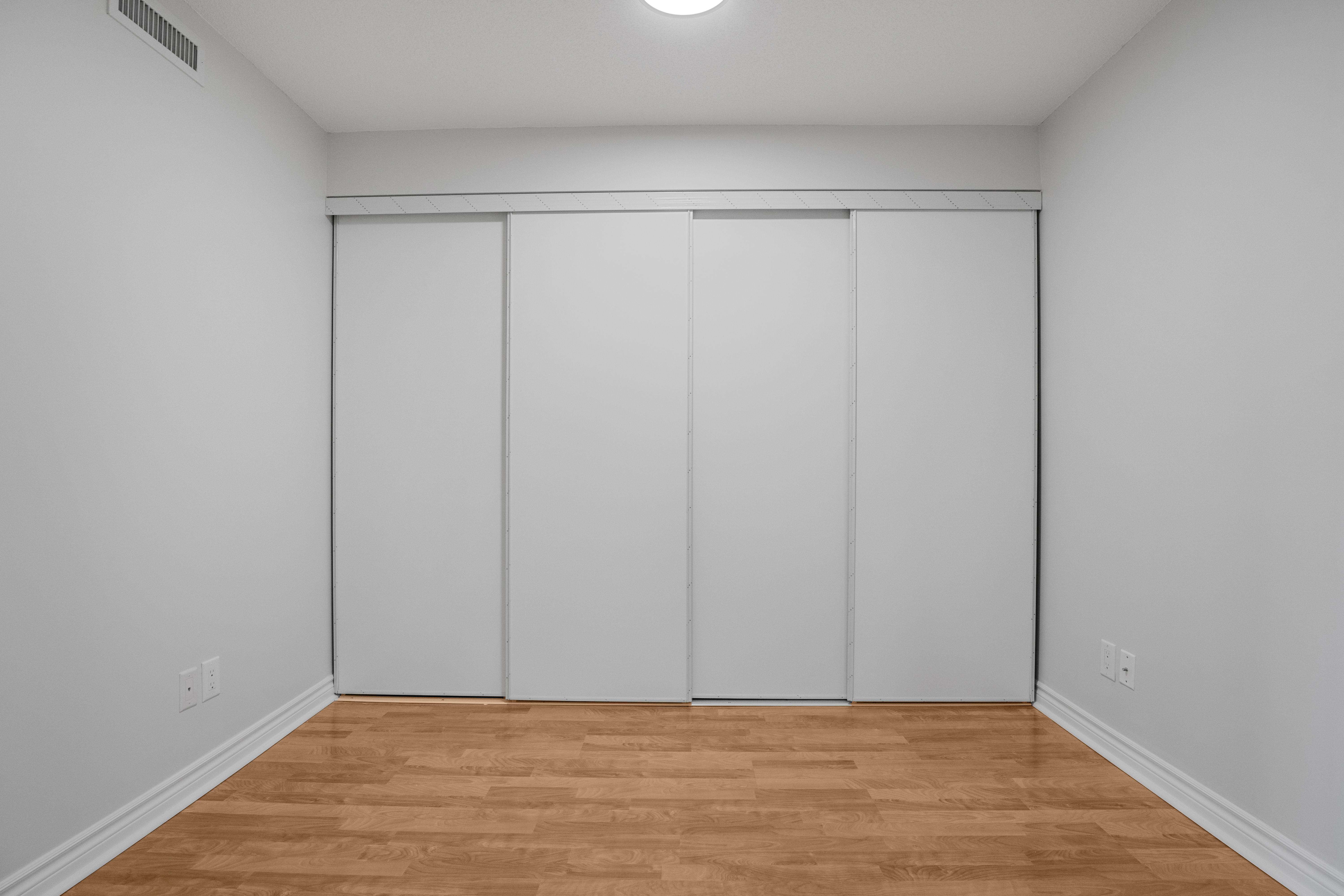 Mon Sheong Court · 2 Bed + Den · 1,120 sq feet