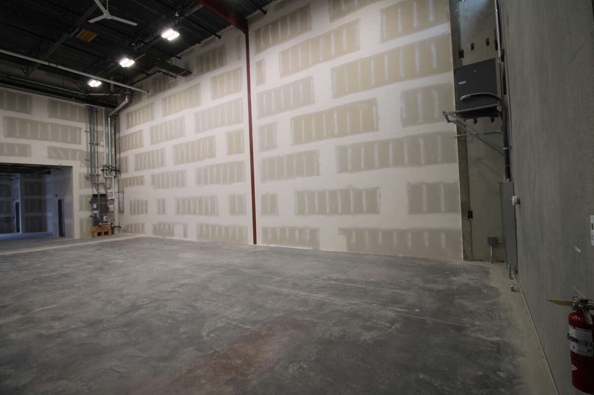 Main level rear wall