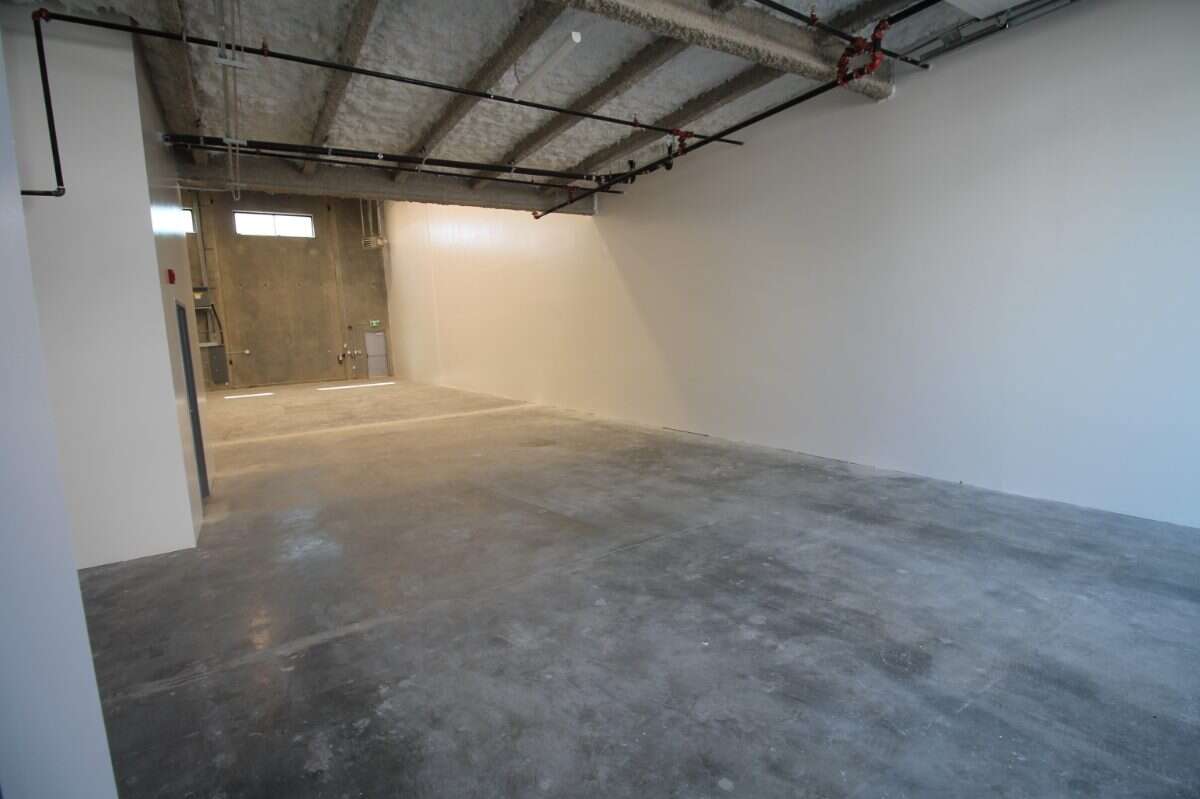 Location Location, 2 each 3 piece bathrooms