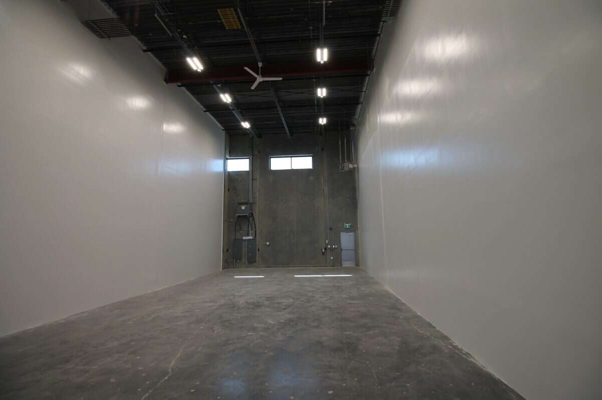 Location Location, 2 each 3 piece bathrooms