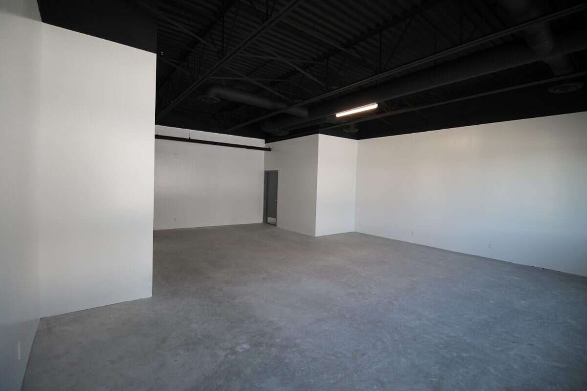 Location Location, 2 each 3 piece bathrooms