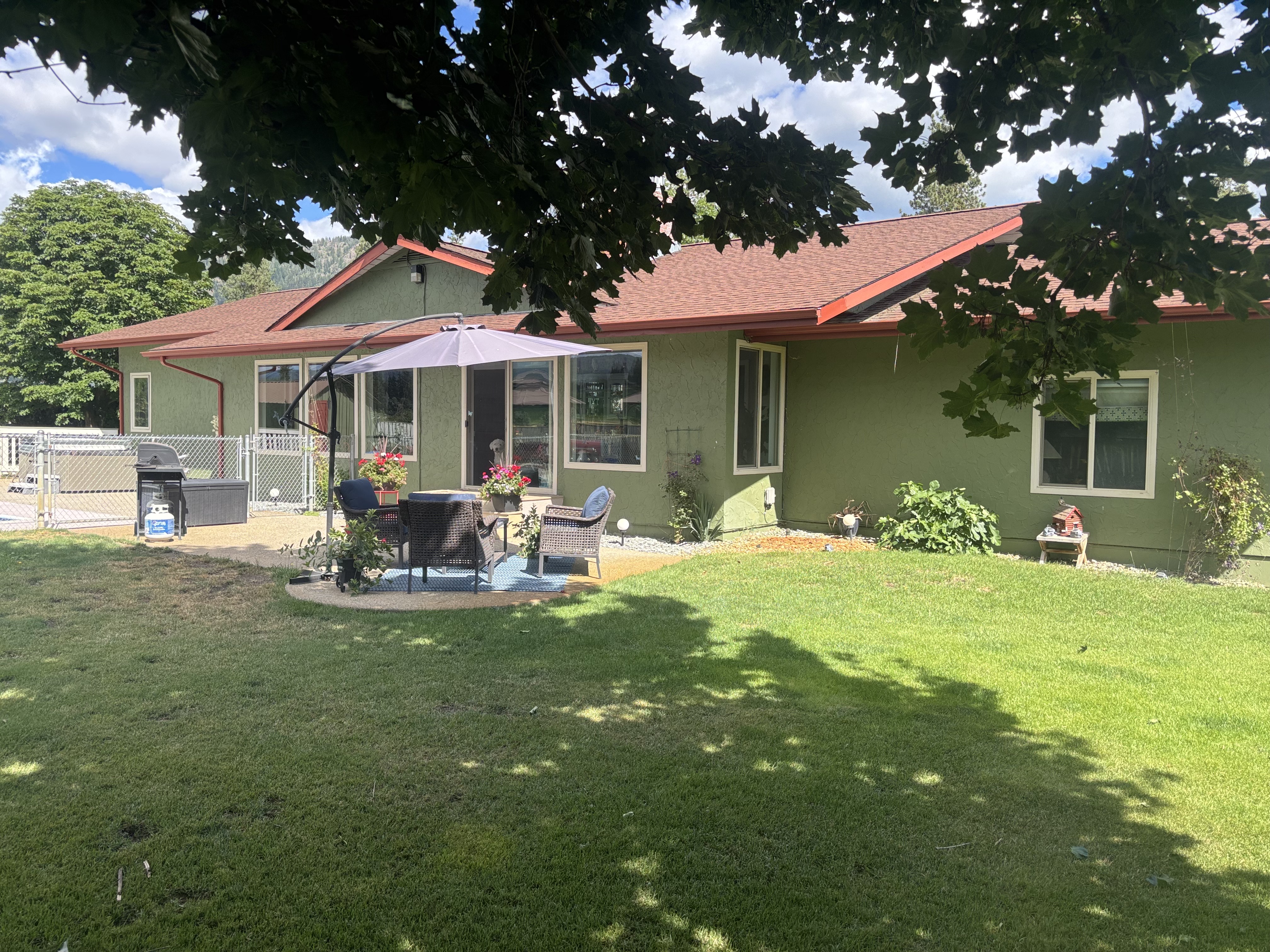 Beautiful 4 bedroom rancher in the North Okanagan