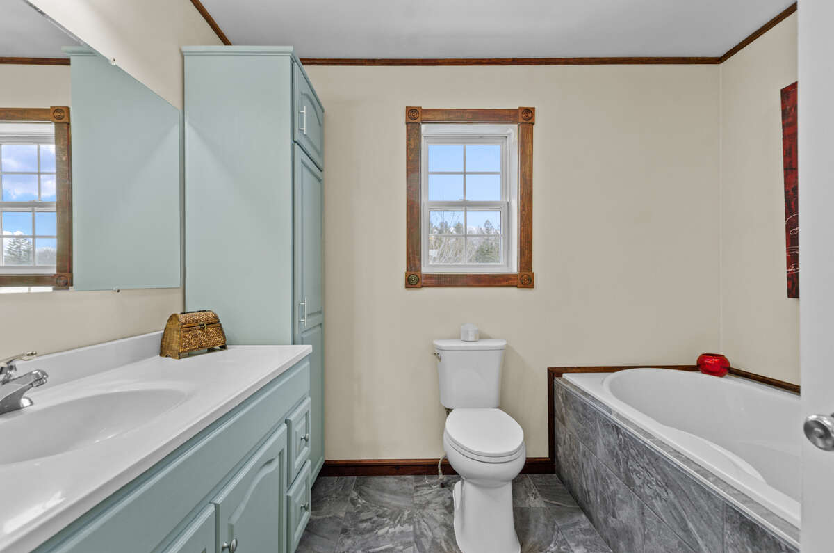 Waterfront country home with in-law suite/rental