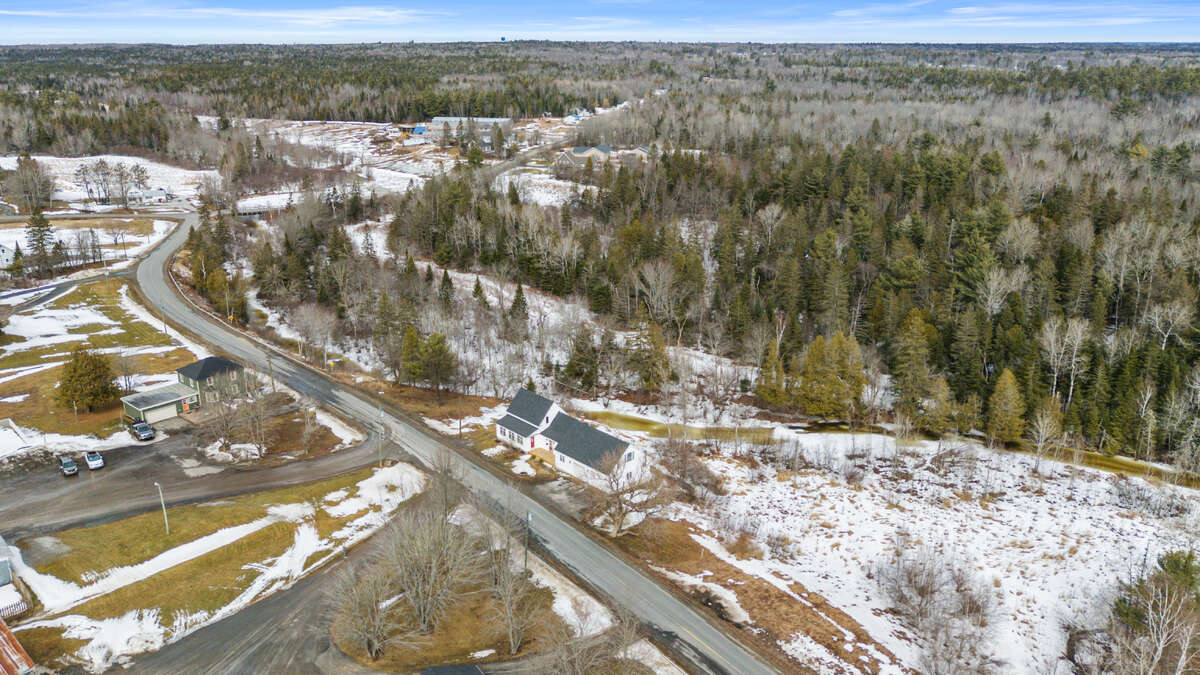 Waterfront country home with in-law suite/rental