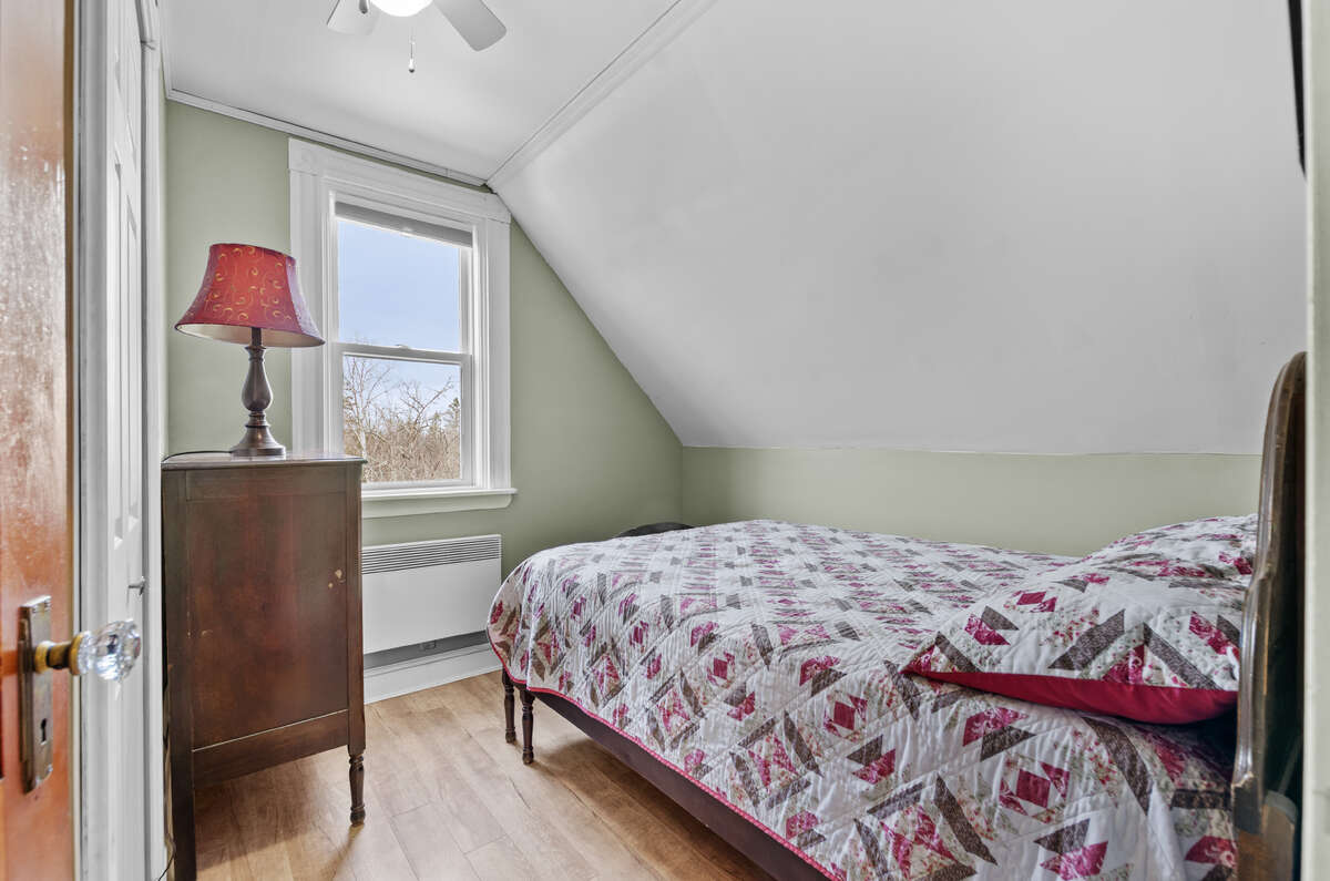 Waterfront country home with in-law suite/rental