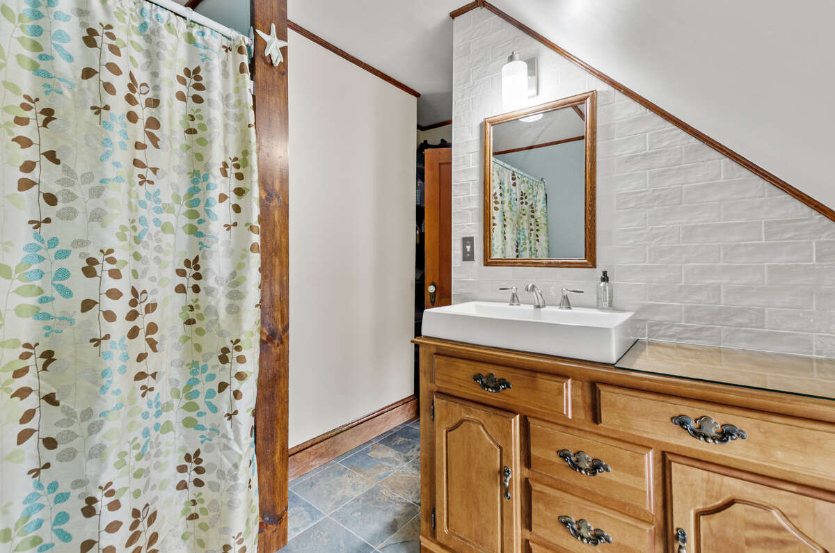 Waterfront country home with in-law suite/rental