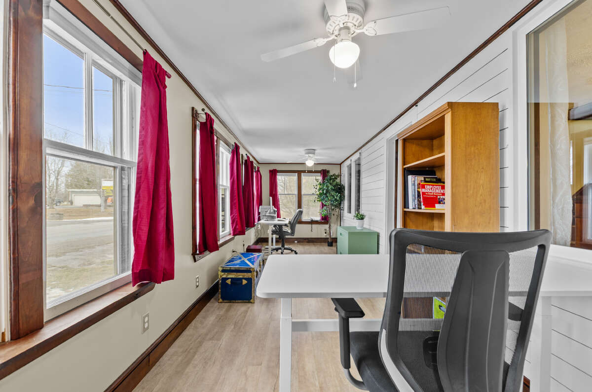 Waterfront country home with in-law suite/rental