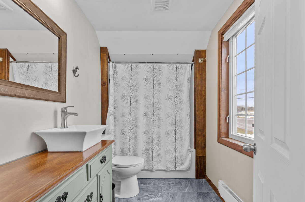 Waterfront country home with in-law suite/rental