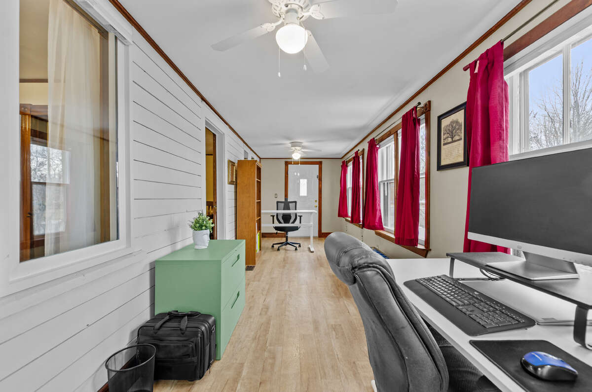 Waterfront country home with in-law suite/rental