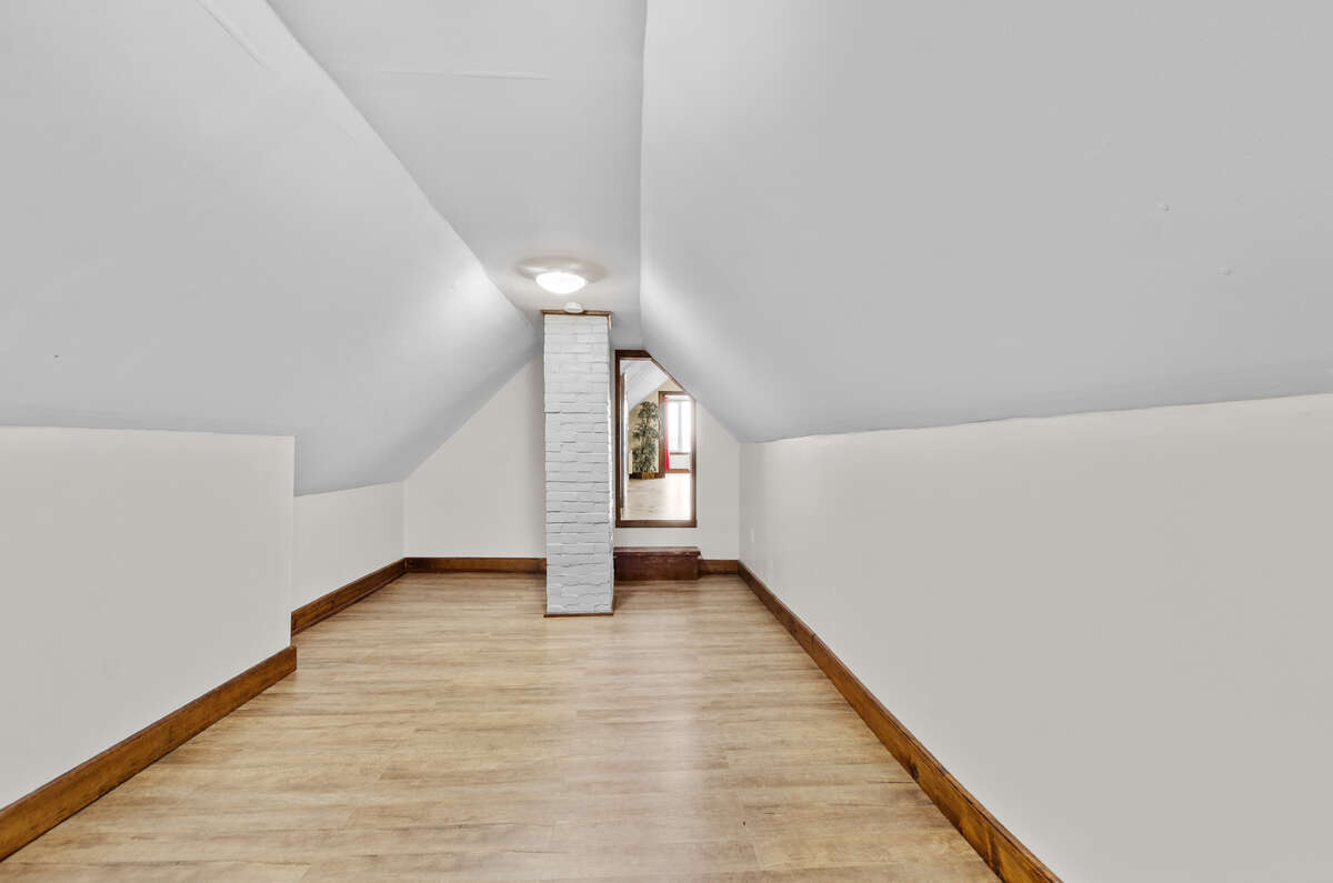 Waterfront country home with in-law suite/rental