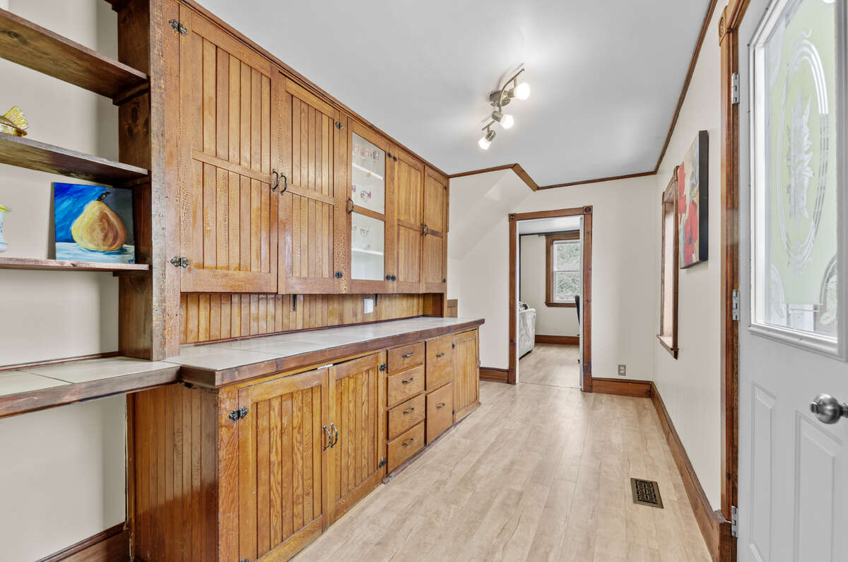 Waterfront country home with in-law suite/rental